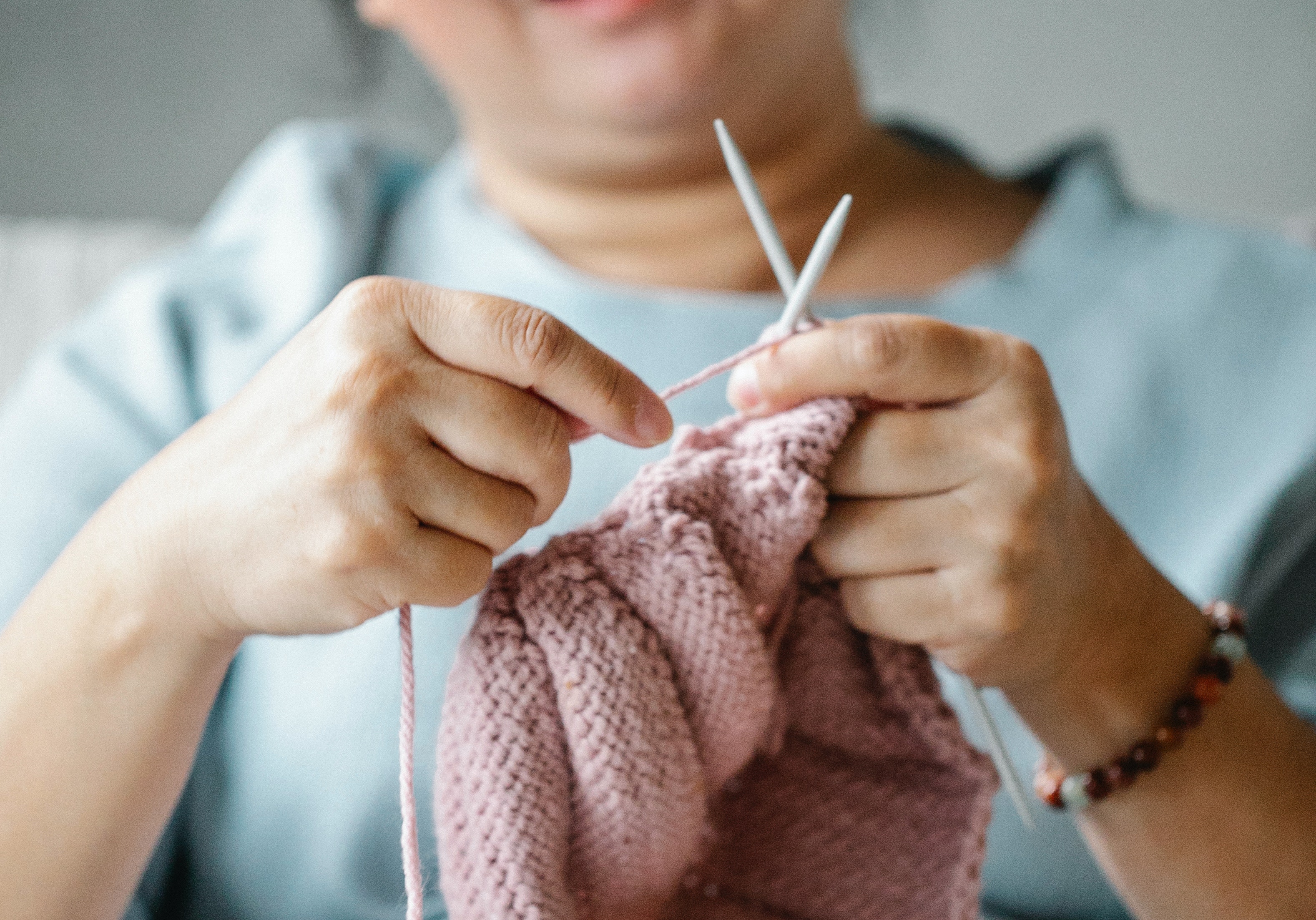 Apprendre le tricot : une bonne thérapie